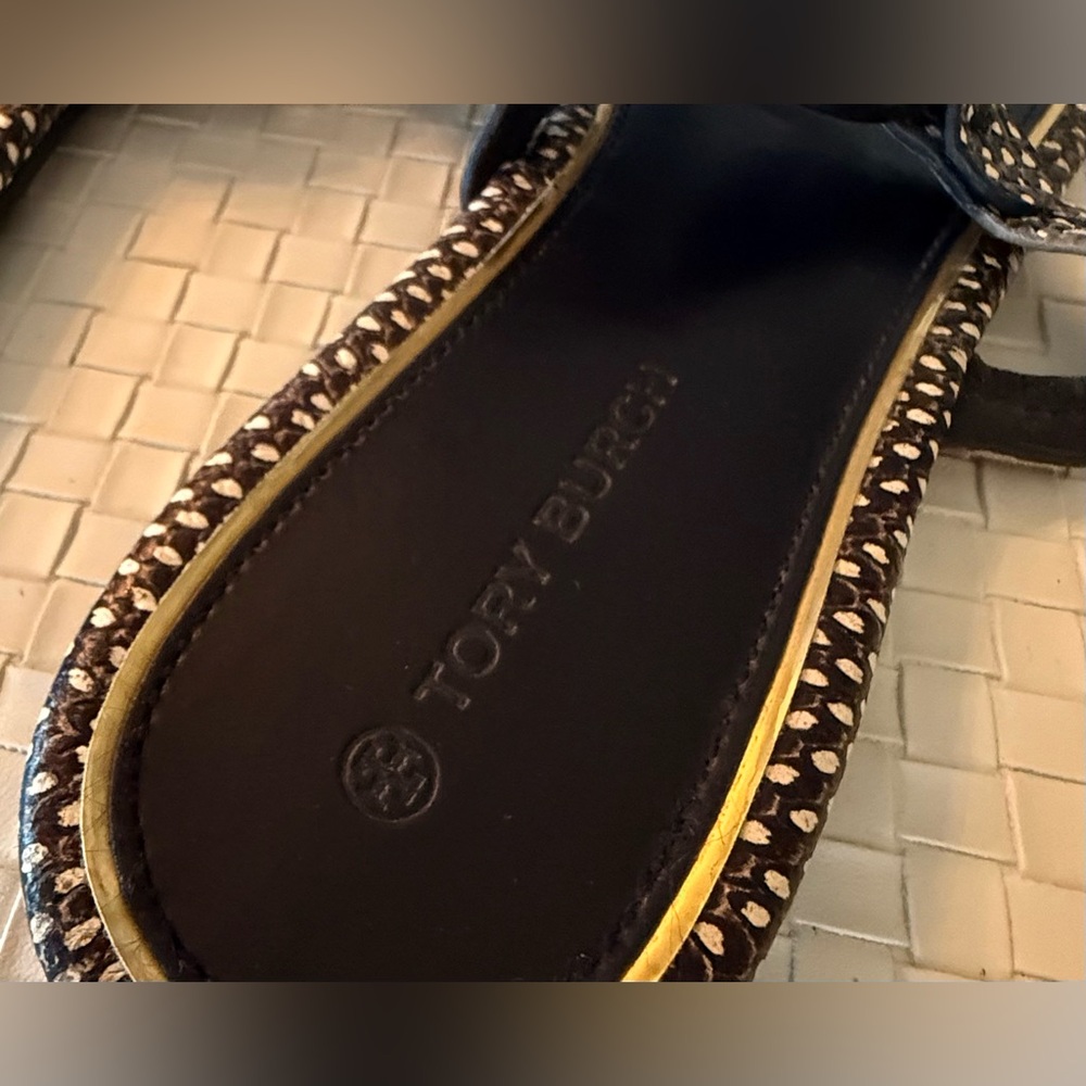 Tory Burch Black and Gold Logo Thong Sandals - Picture 3 of 14